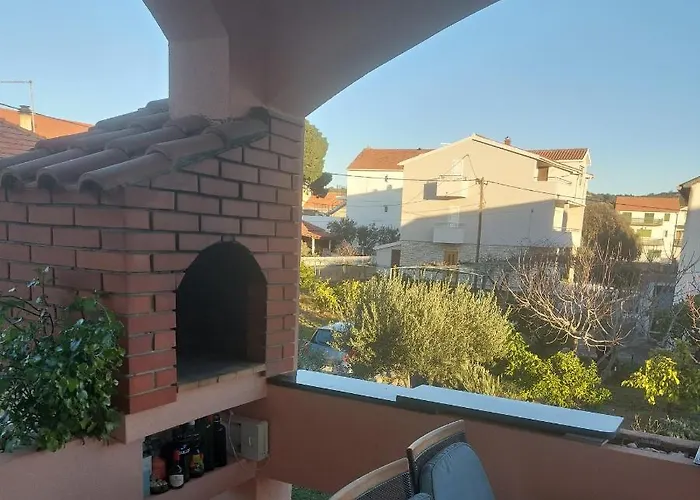 Iva * Brodarica (Sibenik-Knin)