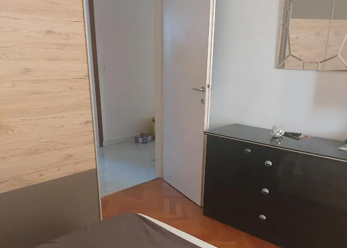 Iva דירה ברודאריצה